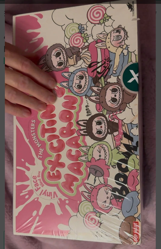 The Monsters “Exciting Macarons” plush keychain